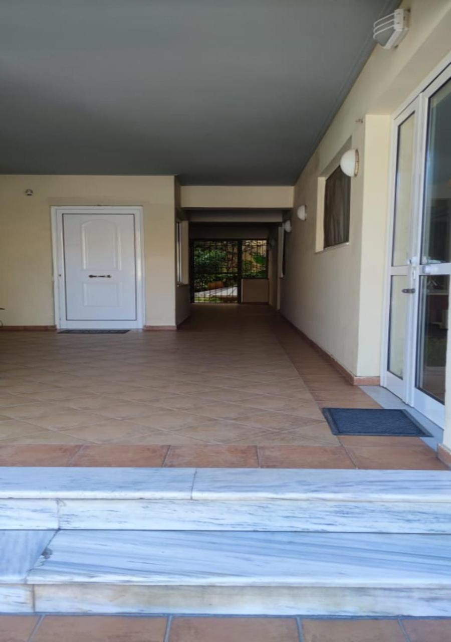 Apartment In A Quiet Location. Афины Экстерьер фото