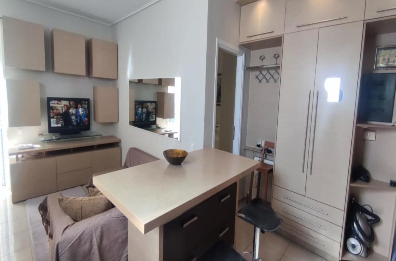 Apartment In A Quiet Location. Афины Экстерьер фото