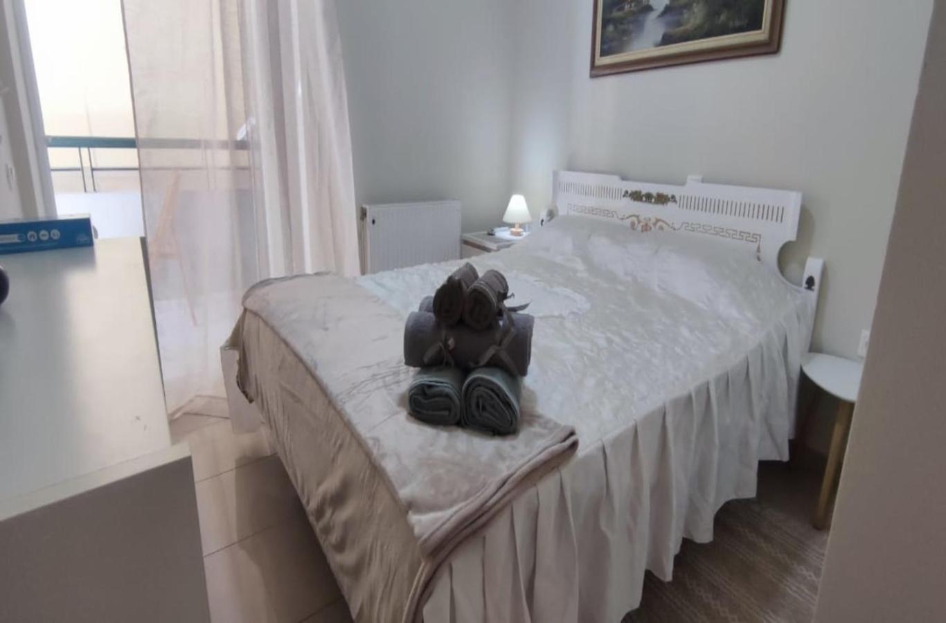 Apartment In A Quiet Location. Афины Экстерьер фото